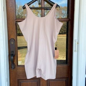 Girlfriend Collective biker short unitard. NWT.‎ 6XL